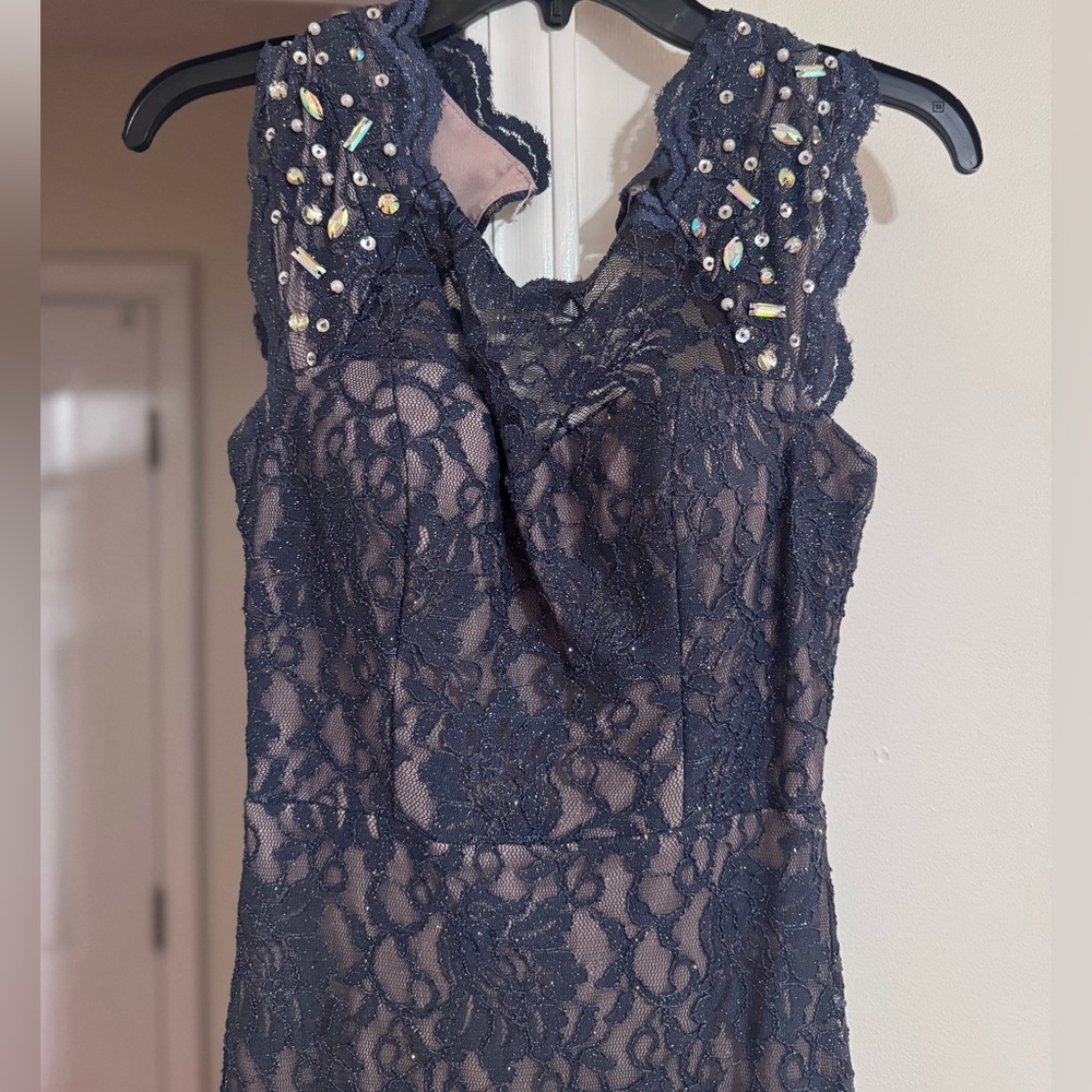 Jodi Kristopher Gown Size 3 - Picture 3 of 7